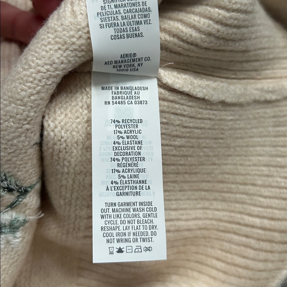 NWT Aerie Softest Classic Cardigan Floral Embroidered - Picture 6 of 6